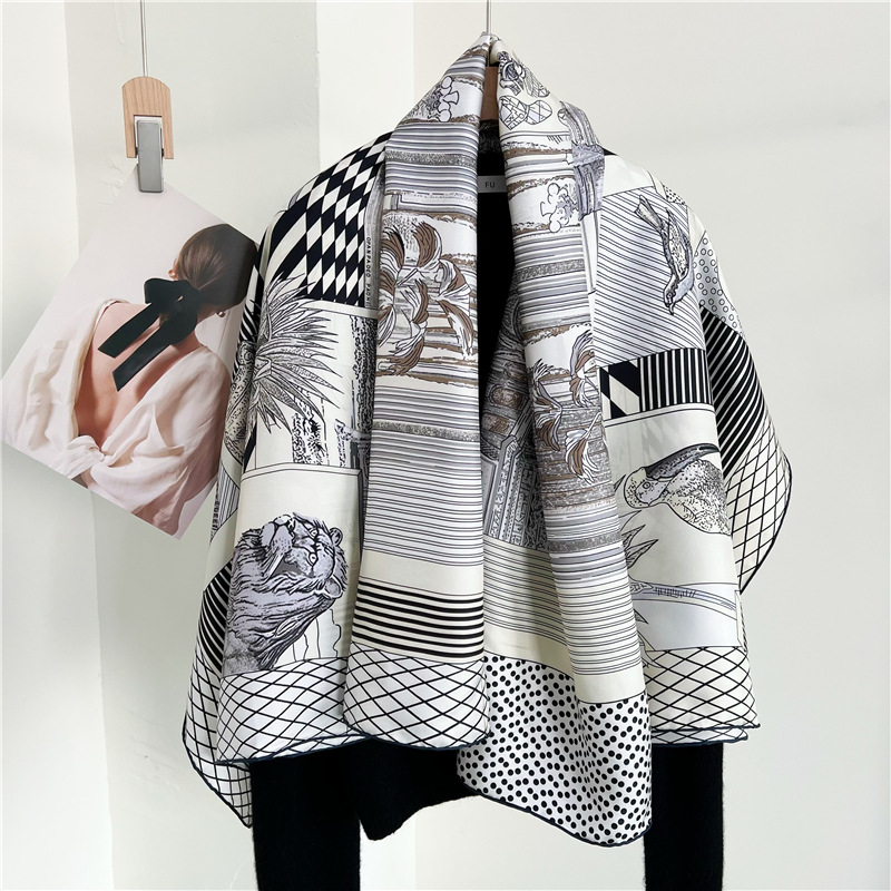 Travel Accessories Brand - Grands foulards en soie de marque,