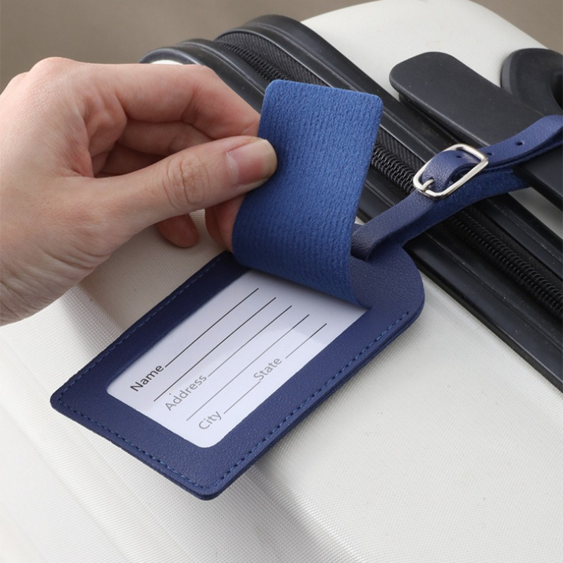 Étiquettes de bagage en cuir P - Travel Accessories List avis et prix