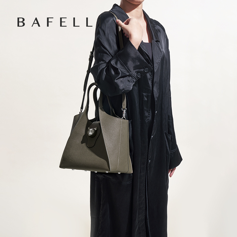 Sac à main fourre-tout de voya - Travel Accessories Luxury Brands avis et prix