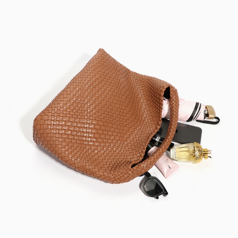 Sac fourre-tout en cuir végan  - Travel Accessories Leather avis et prix
