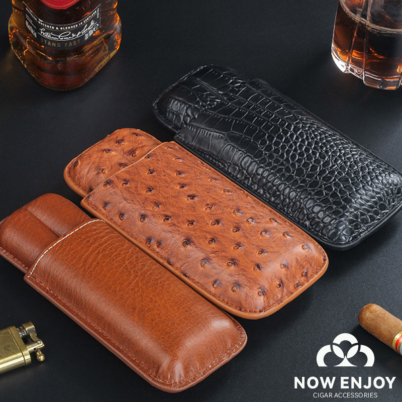 NOUVEAU ! Édition 2026 : Étui  - Travel Accessories Leather avis et prix