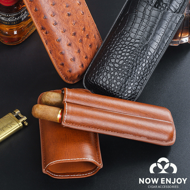 NOUVEAU ! Édition 2026 : Étui  - Travel Accessories Leather avis et prix